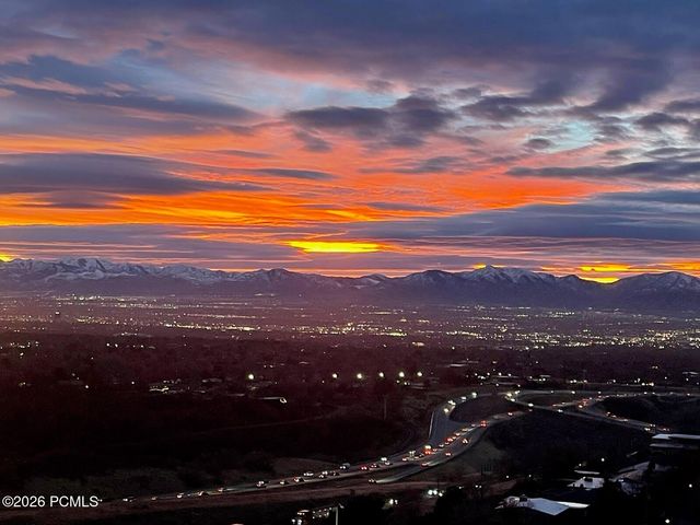 2522 S Scenic Drive, Salt Lake City, UT 84109