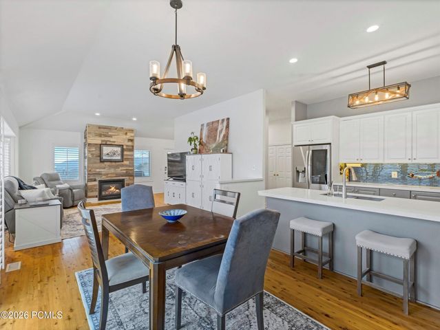 2522 S Scenic Drive, Salt Lake City, UT 84109