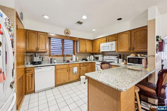 297 Kinney Street, Newark, NJ 07105