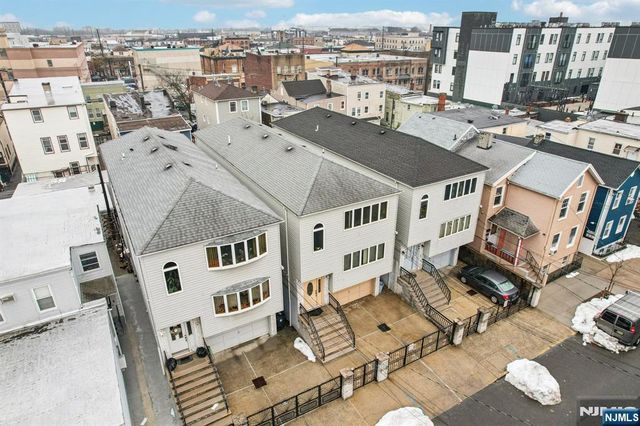 297 Kinney Street, Newark, NJ 07105