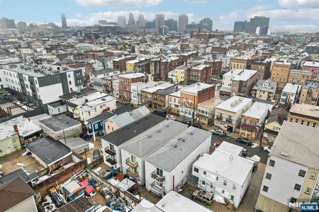 297 Kinney Street, Newark, NJ 07105