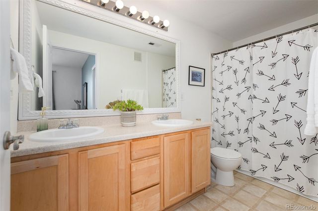 10336 W 55th Place 204, Arvada, CO 80002