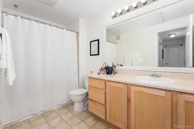 10336 W 55th Place 204, Arvada, CO 80002