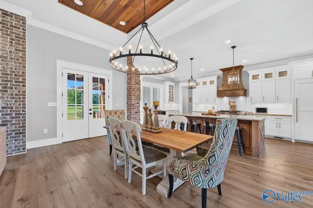 180 Honea Lane, Owens Cross Roads, AL 35763