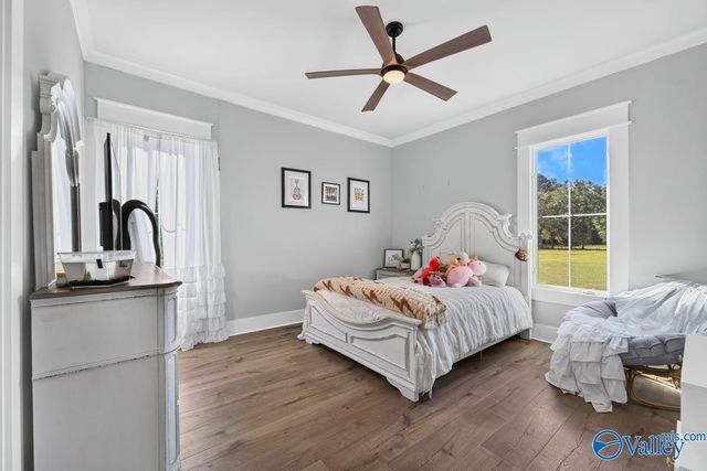 180 Honea Lane, Owens Cross Roads, AL 35763