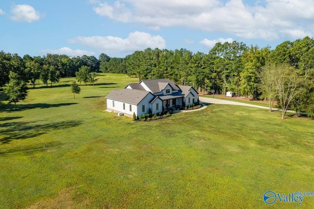 180 Honea Lane, Owens Cross Roads, AL 35763