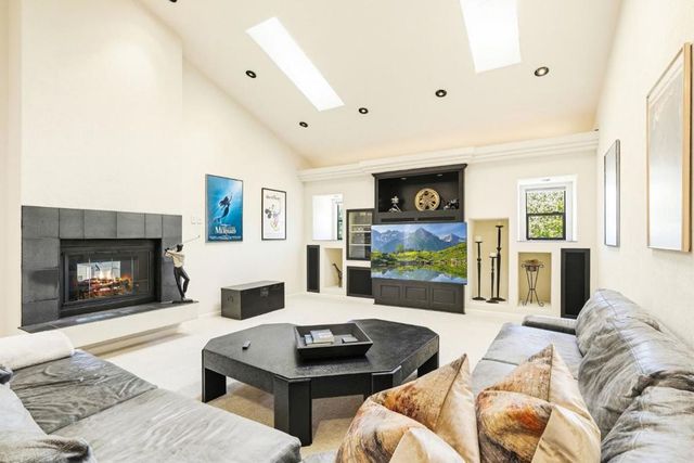 321 Pine Forest Drive, Aptos, CA 95003