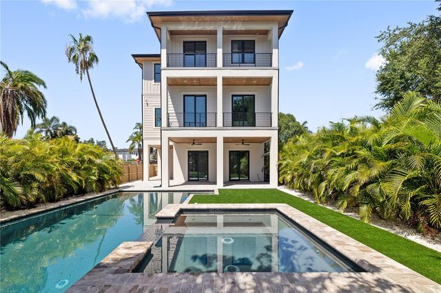 531 DANUBE AVENUE, Tampa, FL 33606