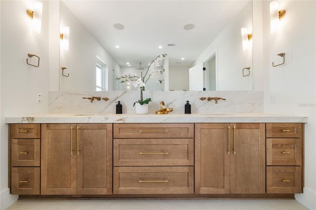 531 DANUBE AVENUE, Tampa, FL 33606