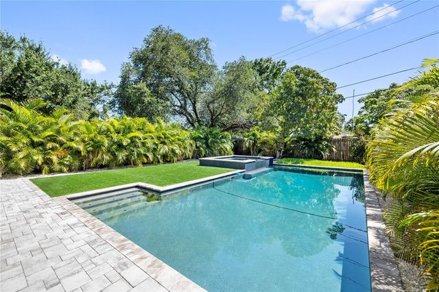 531 DANUBE AVENUE, Tampa, FL 33606