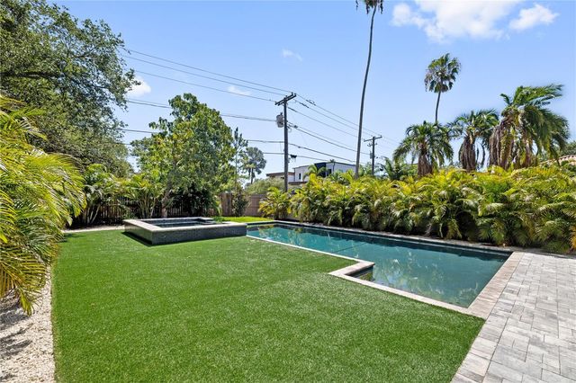 531 DANUBE AVENUE, Tampa, FL 33606