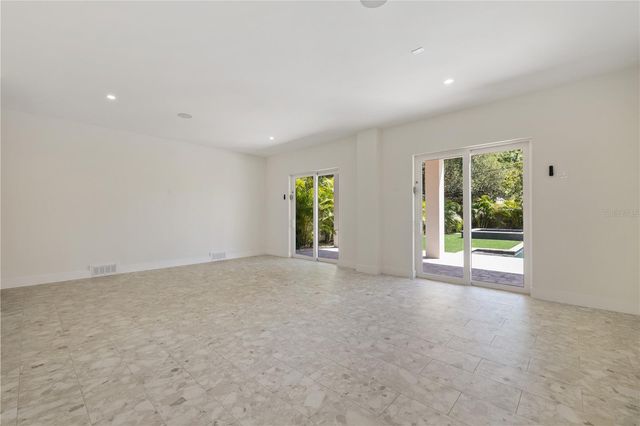 531 DANUBE AVENUE, Tampa, FL 33606