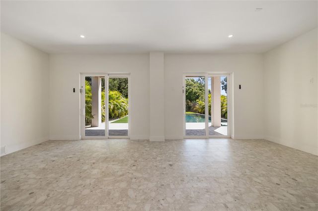 531 DANUBE AVENUE, Tampa, FL 33606