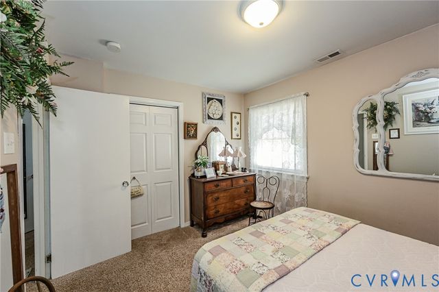 8225 Old Roxbury Rd, Quinton, VA 23141