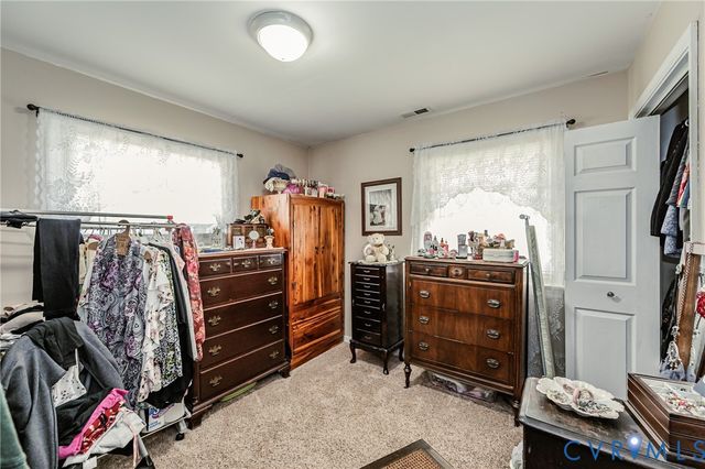 8225 Old Roxbury Rd, Quinton, VA 23141