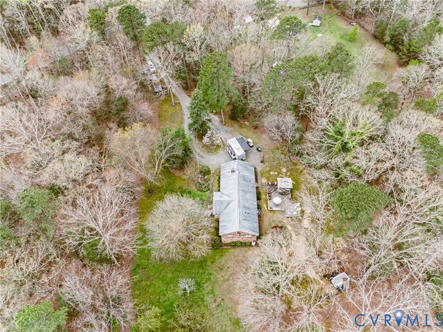 8225 Old Roxbury Rd, Quinton, VA 23141