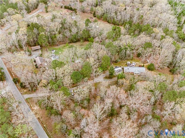 8225 Old Roxbury Rd, Quinton, VA 23141