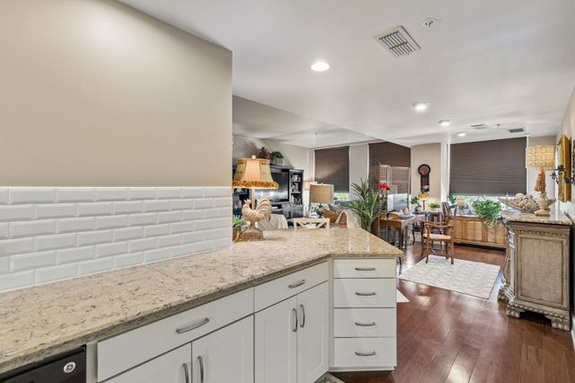 411 W 7th Street 405, Fort Worth, TX 76102