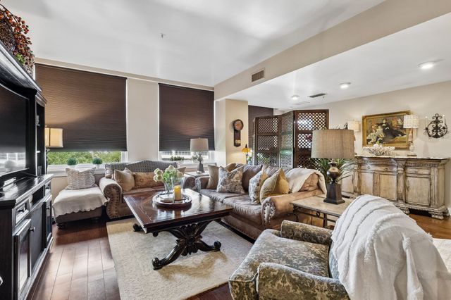 411 W 7th Street 405, Fort Worth, TX 76102