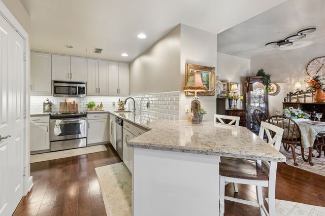 411 W 7th Street 405, Fort Worth, TX 76102