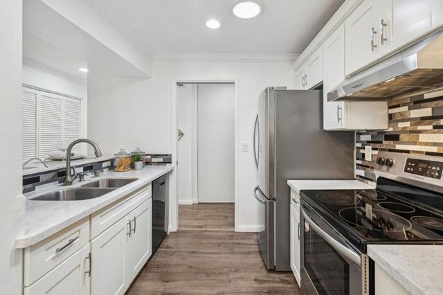 40425 Chapel Way 309, Fremont, CA 94538