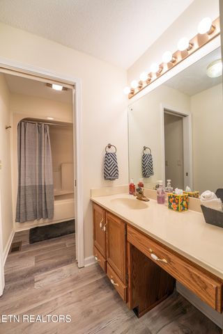 301 Cheestana Way, Loudon, TN 37774