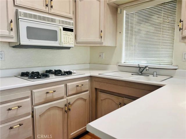 1295 S Cawston Ave 47, Hemet, CA 92545