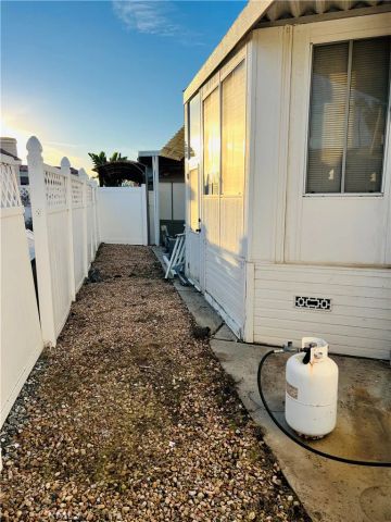 1295 S Cawston Ave 47, Hemet, CA 92545