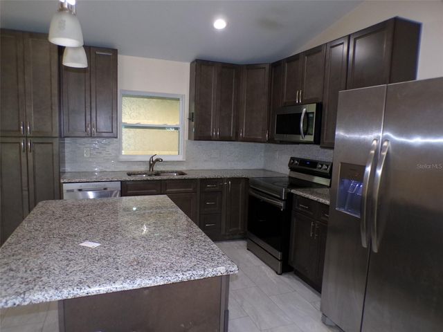 3724 TRACY STREET, Fort Myers, FL 33905