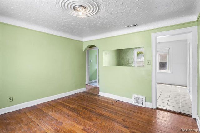 8306 Wisconsin Street, Detroit, MI 48204