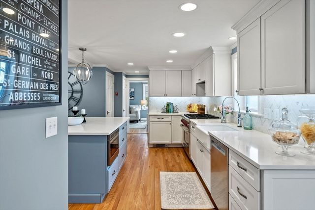 166 Hillcrest Road, Needham, MA 02492