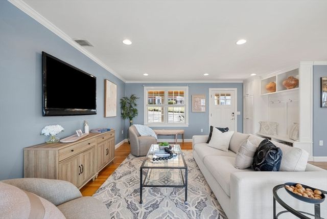 166 Hillcrest Road, Needham, MA 02492