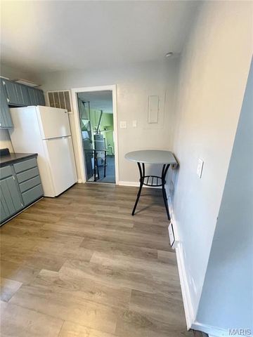 26 FAIRWAY Drive, Fairview Heights, IL 62208