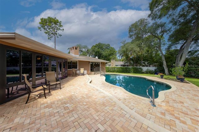 2943 WHISPER LANE N, Clearwater, FL 33762