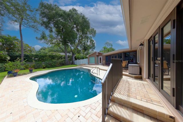 2943 WHISPER LANE N, Clearwater, FL 33762