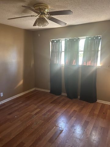 2840 Field St, San Angelo, TX 76901