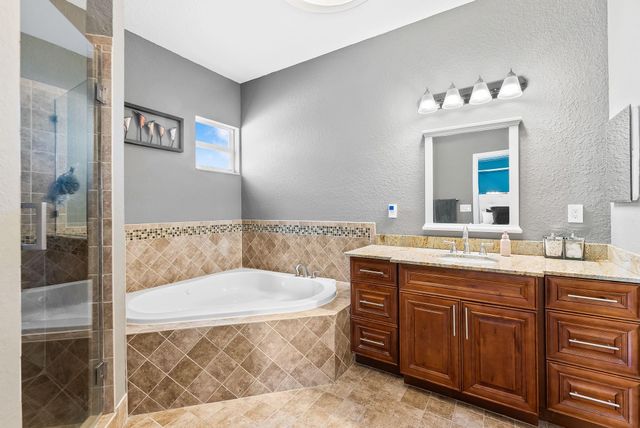 717 NE 22nd Dr, Wilton Manors, FL 33305