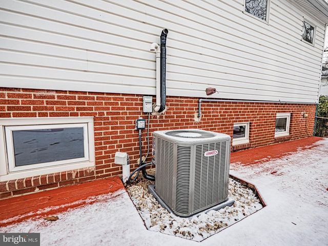 413 SILVER ROCK RD, Rockville, MD 20851