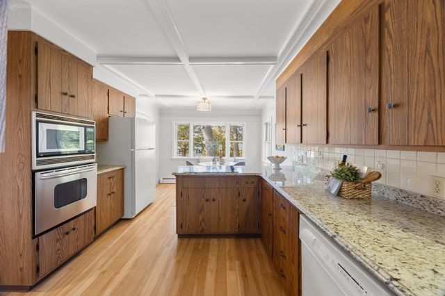 56 Rockdale, Lynn, MA 01904