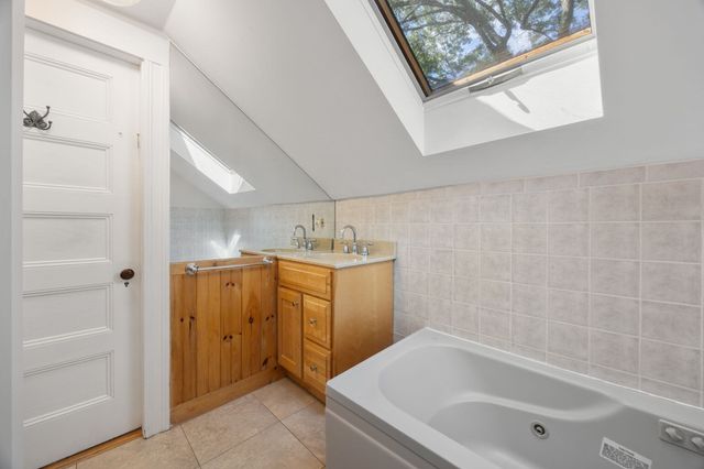 56 Rockdale, Lynn, MA 01904