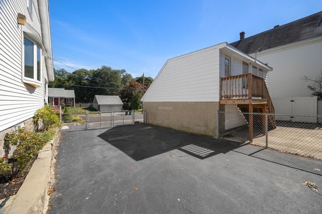 56 Rockdale, Lynn, MA 01904
