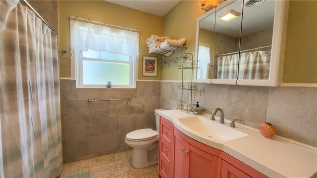 2215 ALVARADO LANE, Sarasota, FL 34231
