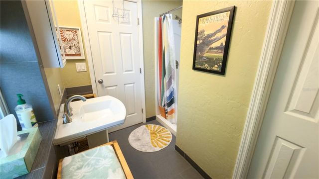 2215 ALVARADO LANE, Sarasota, FL 34231