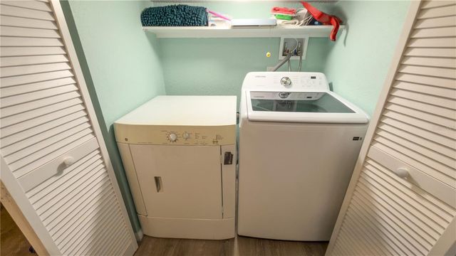 2215 ALVARADO LANE, Sarasota, FL 34231