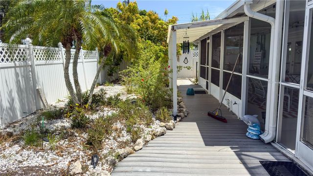 2215 ALVARADO LANE, Sarasota, FL 34231