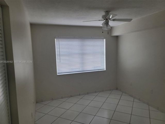 2600 Collins Ave 401, Miami Beach, FL 33140