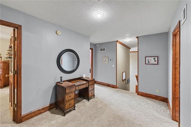 8225 NW Weatherby Drive, Weatherby Lake, MO 64152