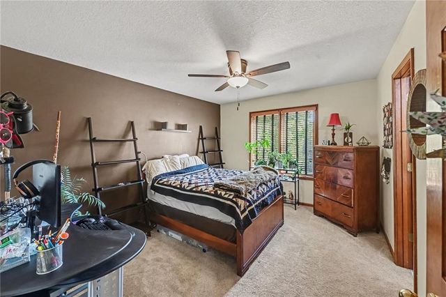 8225 NW Weatherby Drive, Weatherby Lake, MO 64152