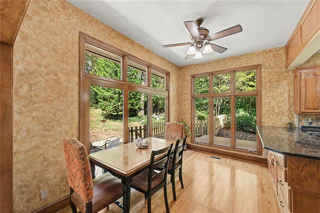8225 NW Weatherby Drive, Weatherby Lake, MO 64152