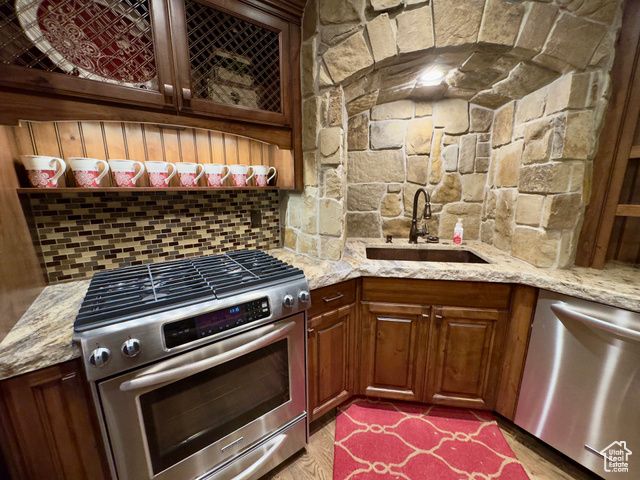 1933 N 1700 W, Farr West, UT 84404